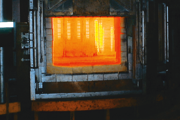Temperature precision in an aeronautic casting plant